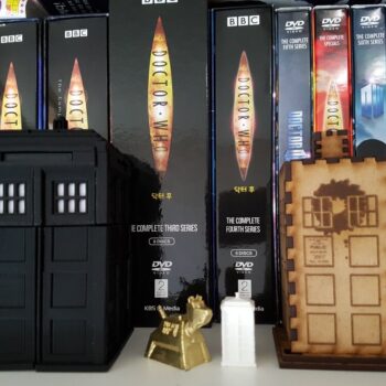 Intra απο ξύλο plywood 3mm-4mm πάχος - Στολίδι για το χριστουγεννιάτικο δέντρο Doctor Who Tardis Δίασταση 10x10 cm Intraeaxys-voq2y55o - Image 3