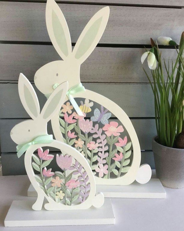 Intra απο ξύλο plywood 3mm-4mm πάχος - Λαγουδάκι Πάσχας με τα λουλούδια Δίασταση 30x30 cm Intraeaxys-6o3n80j1