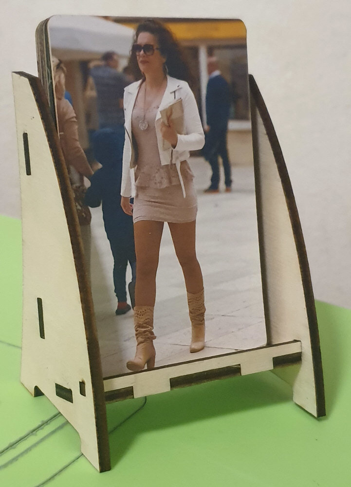 Intra απο ξύλο plywood 3mm-4mm πάχος - Θήκη επαγγελματικής κάρτας 3mm Δίασταση 30x30 cm Intraeaxys-voq2ndqo