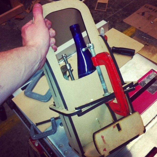 Intra απο ξύλο plywood 3mm-4mm πάχος - Ράφι κρασιού Δίασταση 30x30 cm Intraeaxys-eo058lg1