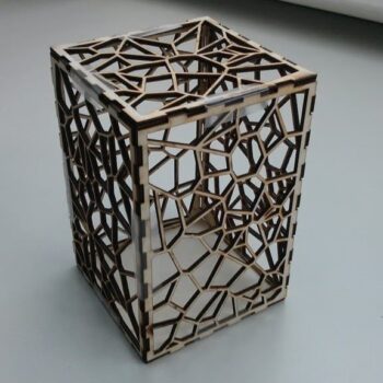 Intra απο ξύλο plywood 3mm-4mm πάχος - Δαντελωτό κουτί Δίασταση 30x30 cm Intraeaxys-r7vdmn67 - Image 1