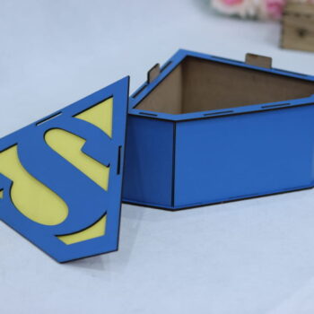 Intra απο ξύλο plywood 3mm-4mm πάχος - Κουτί δώρου Superman Δίασταση 30x30 cm Intraeaxys-pok3qqj7 - Image 9