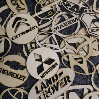 Intra απο ξύλο plywood 3mm-4mm πάχος - Διάνυσμα μπρελόκ με λογότυπο Mitsubishi Δίασταση 5x5 cm Intraeaxys-e1gmvv1l - Image 1