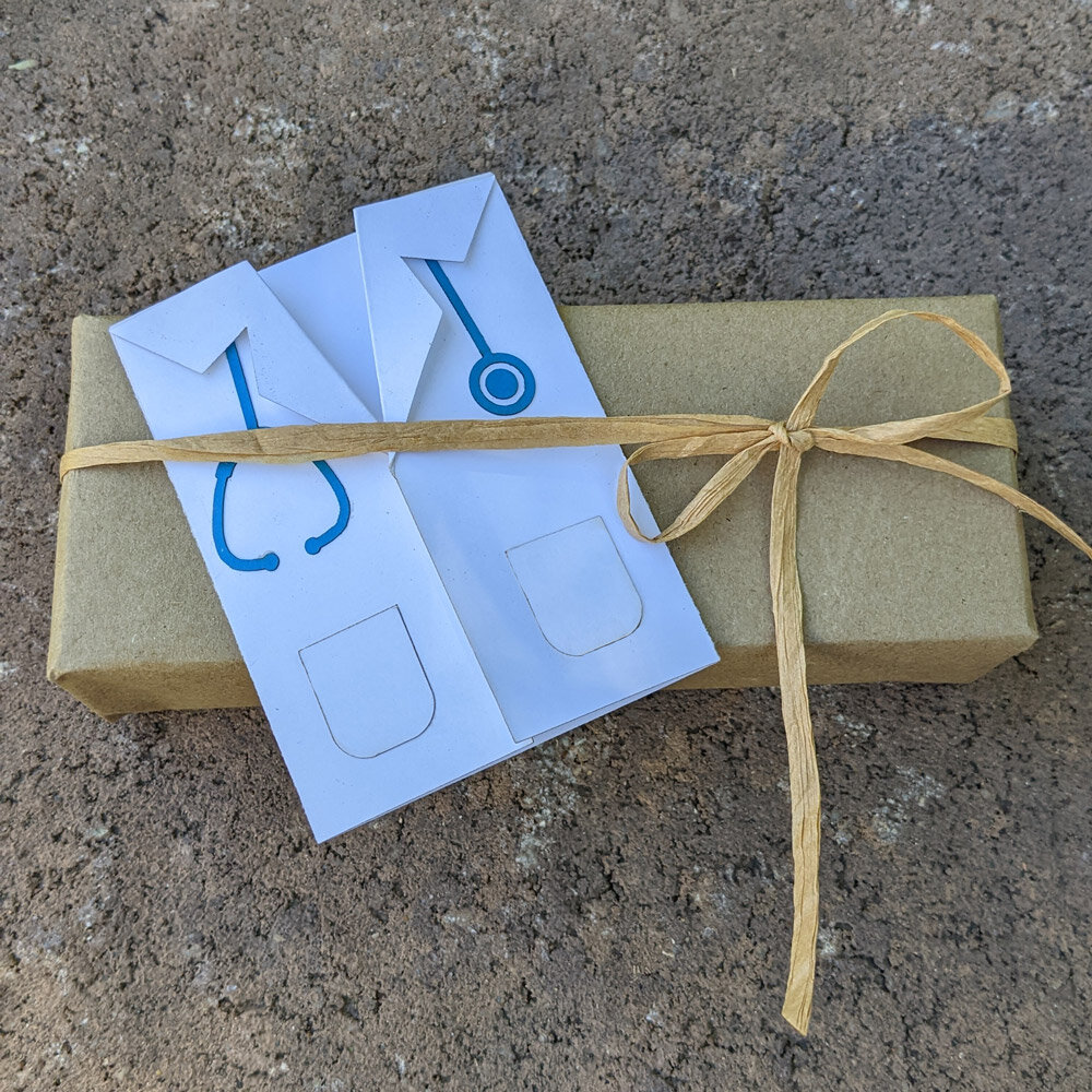 Intra απο ξύλο plywood 3mm-4mm πάχος - Κάρτα λευκό παλτό Δίασταση 30x30 cm Intraeaxys-pok3e9d7