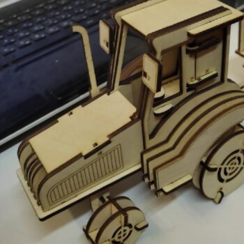 Intra απο ξύλο plywood 3mm-4mm πάχος - τρακτέρ με καλάθι τρισδιάστατο παζλ Δίασταση 30x30 cm Intraeaxys-e1gkv4vo - Image 3