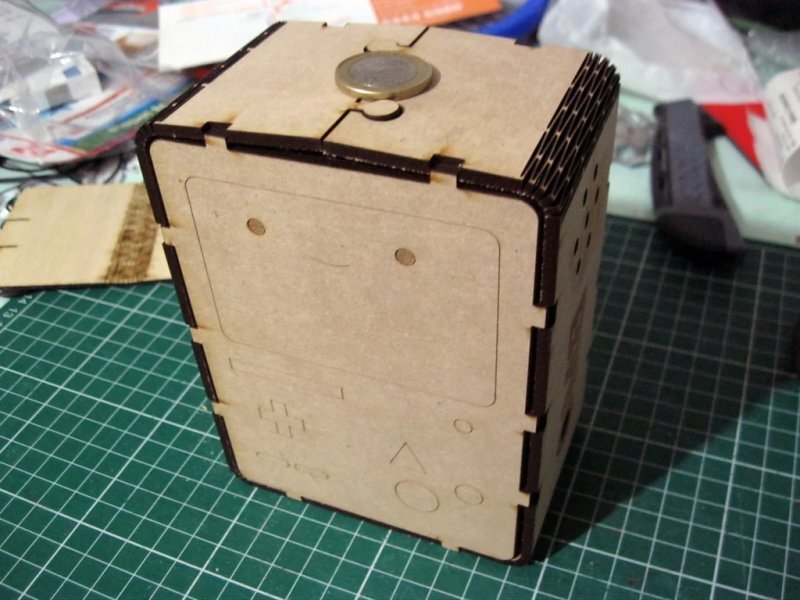 Intra απο ξύλο plywood 3mm-4mm πάχος - Beemo Δίασταση 30x30 cm Intraeaxys-lop32661