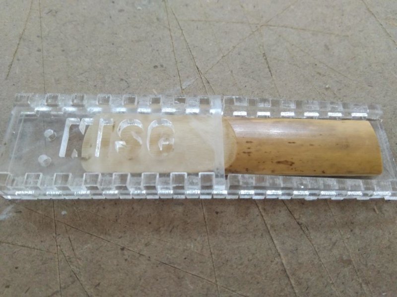 Intra απο ξύλο plywood 3mm-4mm πάχος - Θήκη Reed Δίασταση 30x30 cm Intraeaxys-voqd2le1