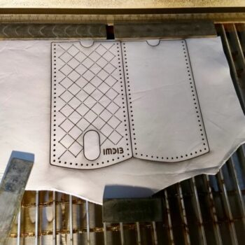 Intra απο ξύλο plywood 3mm-4mm πάχος - Δερμάτινη και ξύλινη θήκη τηλεφώνου Δίασταση 30x30 cm Intraeaxys-yone0mxo - Image 7