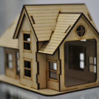 Intra απο ξύλο plywood 3mm-4mm πάχος - Πρότυπο ξύλινο σπίτι παιχνιδιών Δίασταση 40x50 cm Intraeaxys-91jdl041 - Image 1