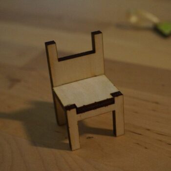 Intra απο ξύλο plywood 3mm-4mm πάχος - Καρέκλα παιχνιδιών Δίασταση 30x30 cm Intraeaxys-ro6ylm27 - Image 1