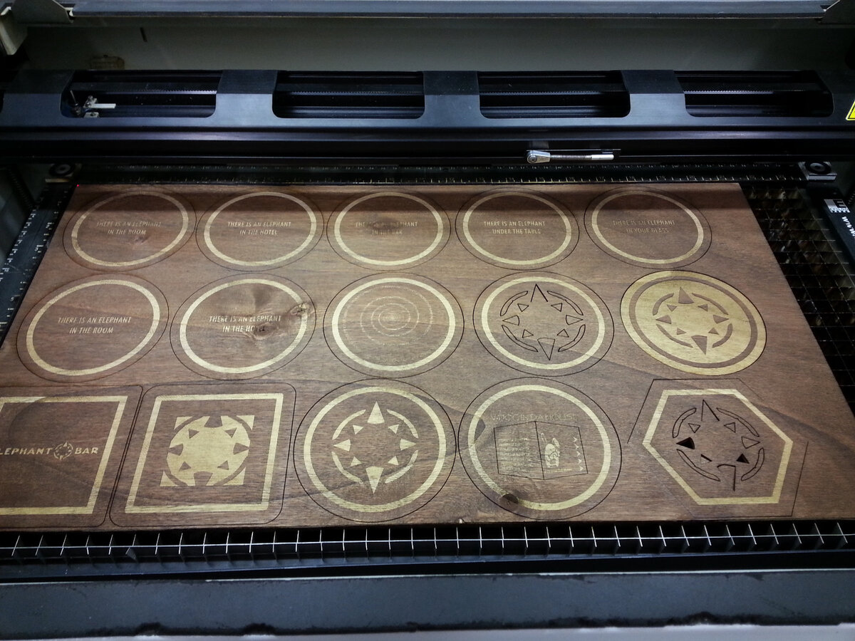 Intra απο ξύλο plywood 3mm-4mm πάχος - Σουβέρ από κόντρα πλακέ Δίασταση 30x30 cm Intraeaxys-r7vmzez7