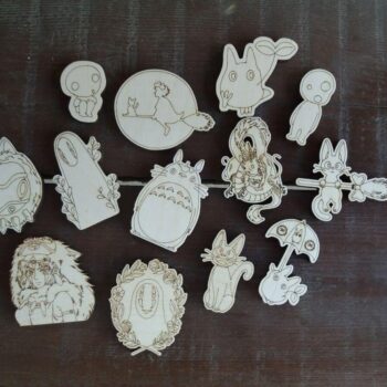 Intra απο ξύλο plywood 3mm-4mm πάχος - Χαραγμένα εικονίδια κινουμένων σχεδίων Miyazaki Μαγνήτες Δίασταση 30x30 cm Intraeaxys-r1z2pjl1 - Image 1