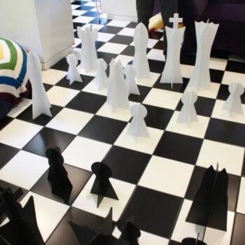 Intra απο ξύλο plywood 3mm-4mm πάχος - Γιγαντιαίο σετ σκακιού Δίασταση 30x30 cm Intraeaxys-zo98mgx1 - Image 5