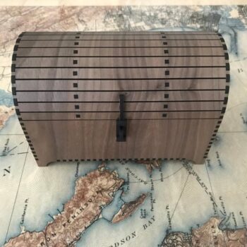 Intra απο ξύλο plywood 3mm-4mm πάχος - Θησαυρό σεντούκι με Hasp και Dummy Λουκέτο για το Glowforge Δίασταση 30x30 cm Intraeaxys-0788yej7 - Image 3