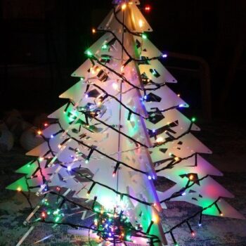 Intra απο ξύλο plywood 3mm-4mm πάχος - Ακρυλικό χριστουγεννιάτικο δέντρο Δίασταση 20x20 cm Intraeaxys-ro6dq4m7 - Image 1