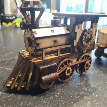 Intra απο ξύλο plywood 3mm-4mm πάχος - Χριστουγεννιάτικο τρένο Δίασταση 30x30 cm Intraeaxys-075d8kpo - Image 3