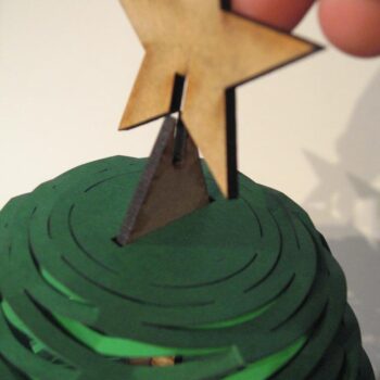 Intra απο ξύλο plywood 3mm-4mm πάχος - Στολίδι Χριστουγεννιάτικου Δέντρου Δίασταση 10x10 cm Intraeaxys-ro6yg5n7 - Image 5