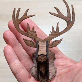 Intra απο ξύλο plywood 3mm-4mm πάχος - Μικροσκοπικός Τάρανδος Δίασταση 30x30 cm Intraeaxys-r7vm0vz7 - Image 1