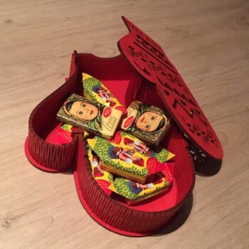 Intra απο ξύλο plywood 3mm-4mm πάχος - Κουτί δώρου ξύλινο γάντι Δίασταση 30x30 cm Intraeaxys-d1lv8n6o - Image 1