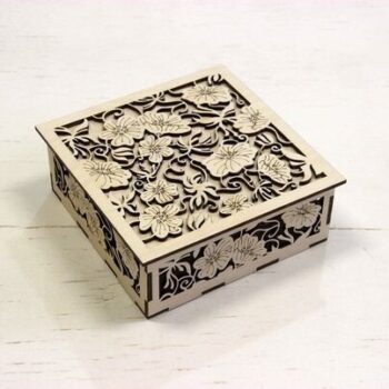 Intra απο ξύλο plywood 3mm-4mm πάχος - Σκαλιστό κουτί δώρου Διακοσμητικό κουτί κέρασμα Δίασταση 30x30 cm Intraeaxys-lopqj6x7 - Image 1