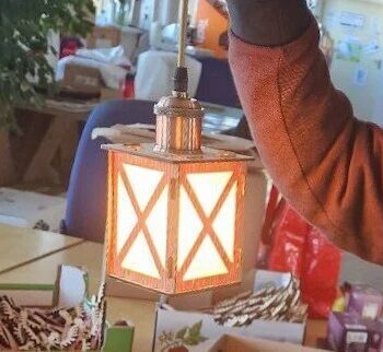 Intra απο ξύλο plywood 3mm-4mm πάχος - Χριστουγεννιάτικο Φανάρι Δίασταση 30x30 cm Intraeaxys-voqdlpd1 - Image 5