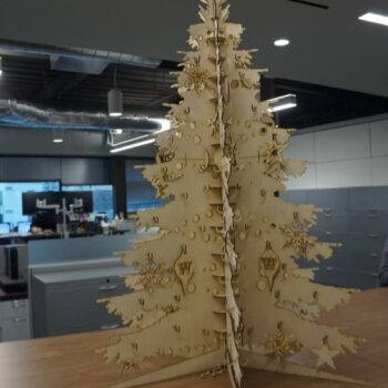 Intra απο ξύλο plywood 3mm-4mm πάχος - Μεγάλο Χριστουγεννιάτικο Δέντρο Δίασταση 30x30 cm Intraeaxys-ro6yjeq7 - Image 1