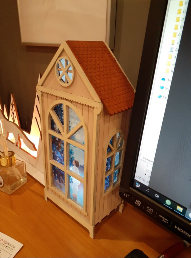 Intra απο ξύλο plywood 3mm-4mm πάχος - Χριστουγεννιάτικο Νυχτερινό Φωτιστικό Κόντρα πλακέ 3mm Δίασταση 30x30 cm Intraeaxys-voq2y8qo