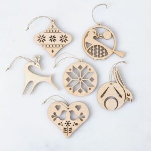 Intra απο ξύλο plywood 3mm-4mm πάχος - Σκανδιναβικό στολίδι Δίασταση 10x10 cm Intraeaxys-r1zq0dl1