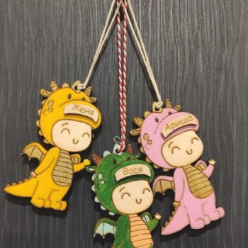 Intra απο ξύλο plywood 3mm-4mm πάχος - Cool Baby Dragon Στολίδι Δίασταση 10x10 cm Intraeaxys-51rr9v31 - Image 1