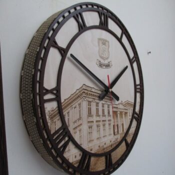 Intra απο ξύλο plywood 3mm-4mm πάχος - Ρολόι τοίχου από ξύλο ρωμαϊκού αριθμού Δίασταση 30x30 cm Intraeaxys-joerdyn7 - Image 1