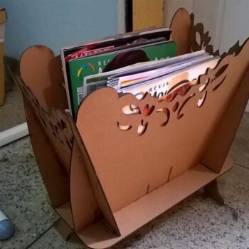 Intra απο ξύλο plywood 3mm-4mm πάχος - Κάτοχος περιοδικού Δίασταση 30x30 cm Intraeaxys-51rrynm1 - Image 1