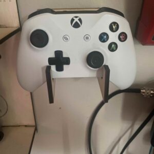 Intra απο ξύλο plywood 3mm-4mm πάχος - Βάση χειριστηρίου Xbox Δίασταση 30x30 cm Intraeaxys-0788dv47