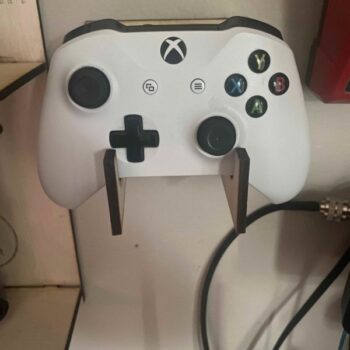 Intra απο ξύλο plywood 3mm-4mm πάχος - Βάση χειριστηρίου Xbox Δίασταση 30x30 cm Intraeaxys-0788dv47 - Image 1