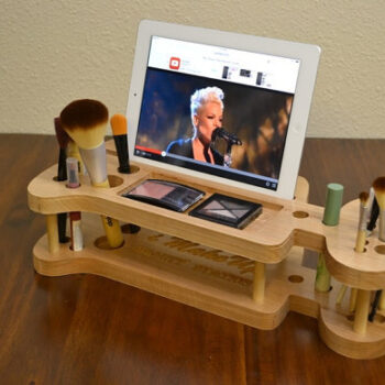 Intra απο ξύλο plywood 3mm-4mm πάχος - Organizer για γυναικείο κιτ μακιγιάζ Πρότυπο λέιζερ με βάση στήριξης για iPad Δίασταση 30x30 cm Intraeaxys-r7vmz567 - Image 1