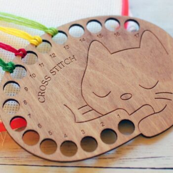 Intra απο ξύλο plywood 3mm-4mm πάχος - Cat Floss Organizer Στήριγμα κλωστής Δίασταση 30x30 cm Intraeaxys-075y9pmo - Image 4