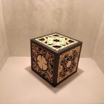 Intra απο ξύλο plywood 3mm-4mm πάχος - Κύβος Hellraiser Δίασταση 30x30 cm Intraeaxys-r7vm0267 - Image 1