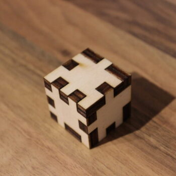 Intra απο ξύλο plywood 3mm-4mm πάχος - Κουτί παζλ σε κύβο Δίασταση 30x30 cm Intraeaxys-pok3qd37 - Image 1