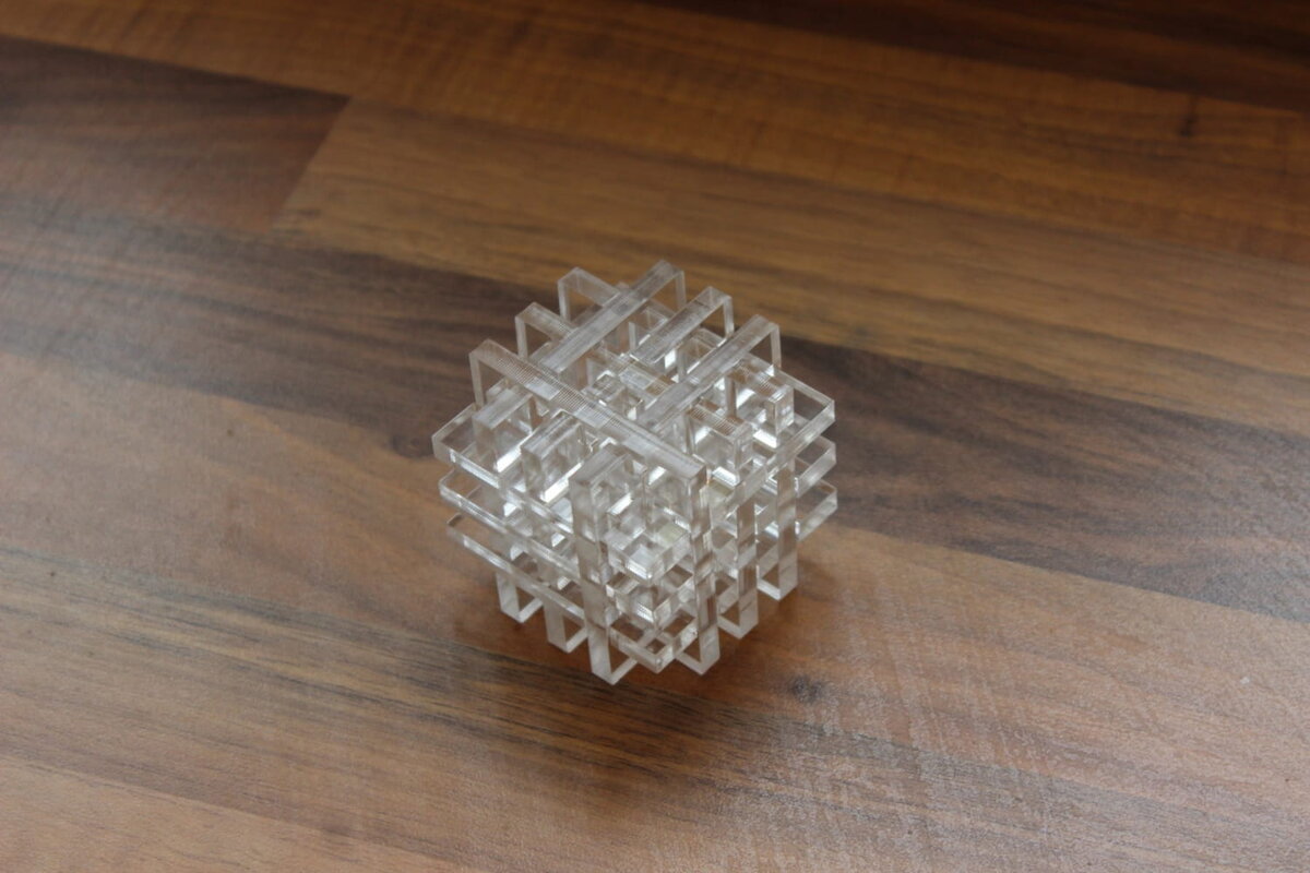 Intra απο ξύλο plywood 3mm-4mm πάχος - Burr Criss Cross Cube Puzzle Burr Box Puzzle Δίασταση 30x30 cm Intraeaxys-r1z23dn1