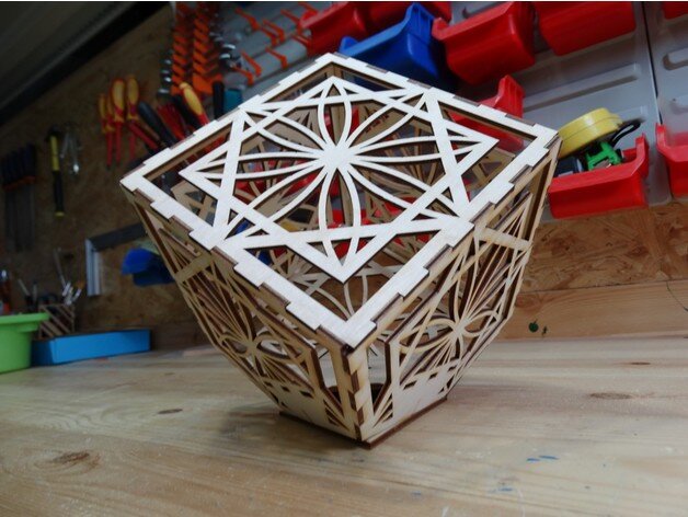 Intra απο ξύλο plywood 3mm-4mm πάχος - Κύβος Λάμπα Δίασταση 30x30 cm Intraeaxys-91jdwmp1