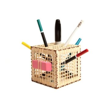 Intra απο ξύλο plywood 3mm-4mm πάχος - Ξύλινη θήκη για στυλό Δίασταση 30x30 cm Intraeaxys-r7vdm0z7 - Image 1