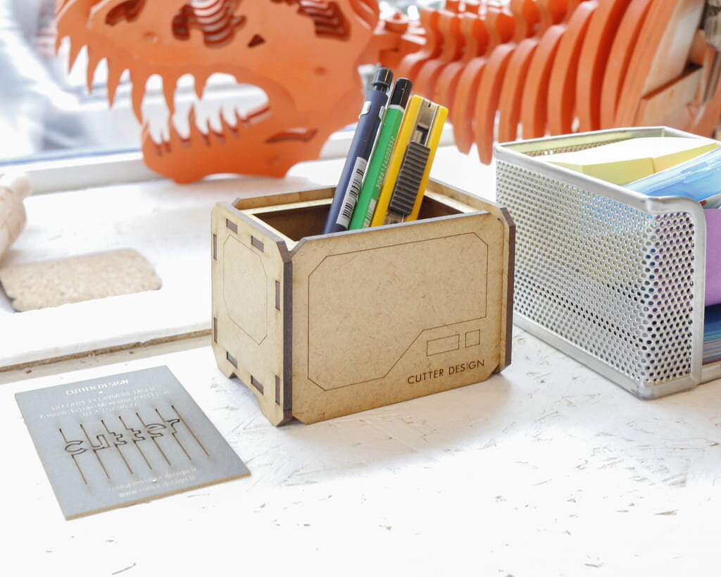 Intra απο ξύλο plywood 3mm-4mm πάχος - Τρισδιάστατος εκτυπωτής Miniature Makerbot Δίασταση 30x30 cm Intraeaxys-qommvg4o