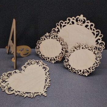 Intra απο ξύλο plywood 3mm-4mm πάχος - Κορνίζες από δαντέλα με βάση Δίασταση 30x30 cm Intraeaxys-d1lmvlxo - Image 1