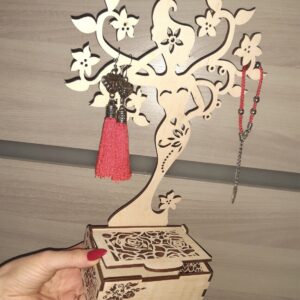 Intra απο ξύλο plywood 3mm-4mm πάχος - Βάση κοσμήματος για κορίτσια Δίασταση 30x30 cm Intraeaxys-qommqz4o