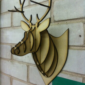 Intra απο ξύλο plywood 3mm-4mm πάχος - Διακόσμηση τοίχου με κεφαλή ελαφιού Δίασταση 30x30 cm Intraeaxys-joedmk51 - Image 1