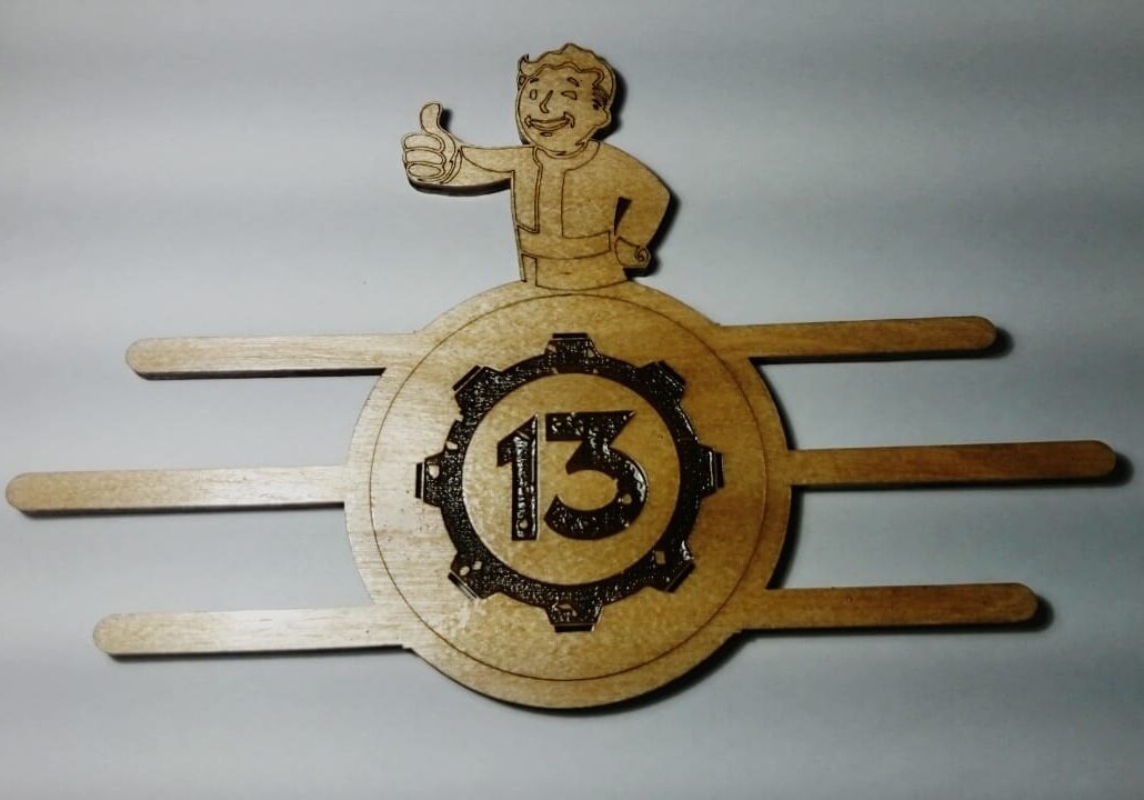 Intra απο ξύλο plywood 3mm-4mm πάχος - Πινακίδα πόρτας διαμερίσματος Δίασταση 30x30 cm Intraeaxys-078yxz4o