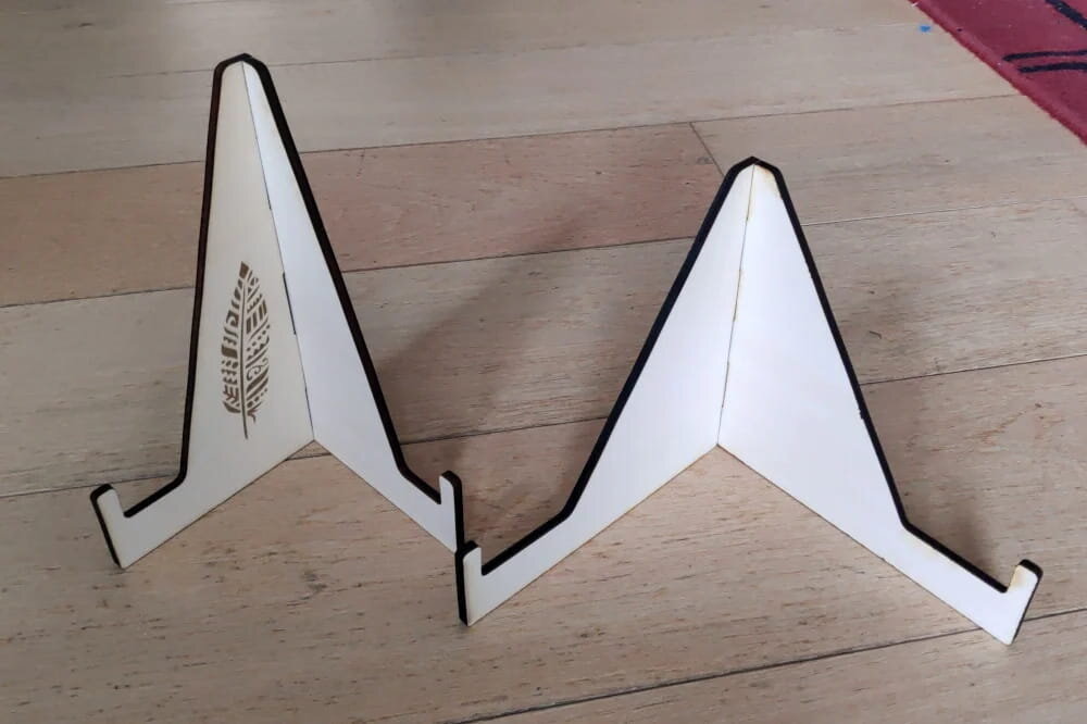 Intra απο ξύλο plywood 3mm-4mm πάχος - Βάση κορνίζας φωτογραφιών Δίασταση 30x30 cm Intraeaxys-zo9yd547