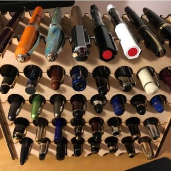 Intra απο ξύλο plywood 3mm-4mm πάχος - Βάση οθόνης με δυνατότητα στοίβαξης Δίασταση 30x30 cm Intraeaxys-m1d63ry7 - Image 1