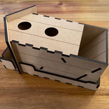 Intra απο ξύλο plywood 3mm-4mm πάχος - Wingspan Bird Feeder Dice Tower Δίασταση 30x30 cm Intraeaxys-lopqxl67 - Image 3