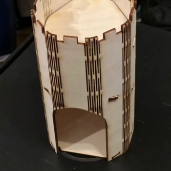 Intra απο ξύλο plywood 3mm-4mm πάχος - Πύργος με ζάρια με ζωντανούς μεντεσέδες Δίασταση 30x30 cm Intraeaxys-joed2051 - Image 4