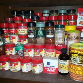 Intra απο ξύλο plywood 3mm-4mm πάχος - Βήμα οργάνωσης ραφιών Spice Rack για την κουζίνα Δίασταση 30x30 cm Intraeaxys-075y9g3o - Image 1